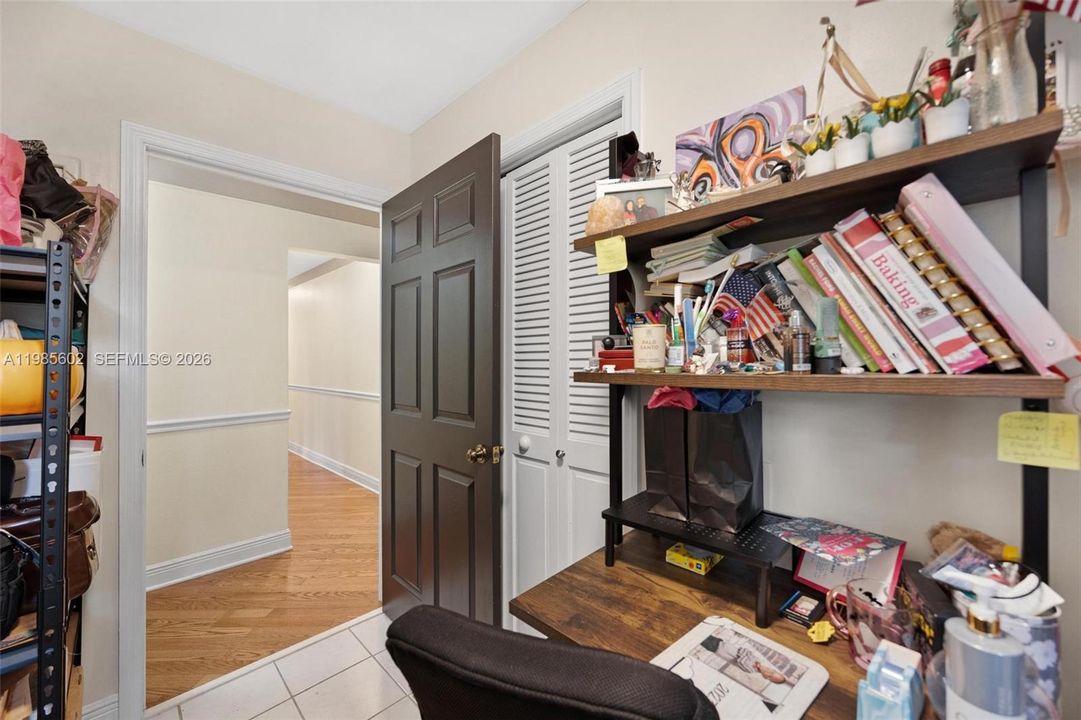 Active With Contract: $890,000 (5 beds, 3 baths, 3539 Square Feet)