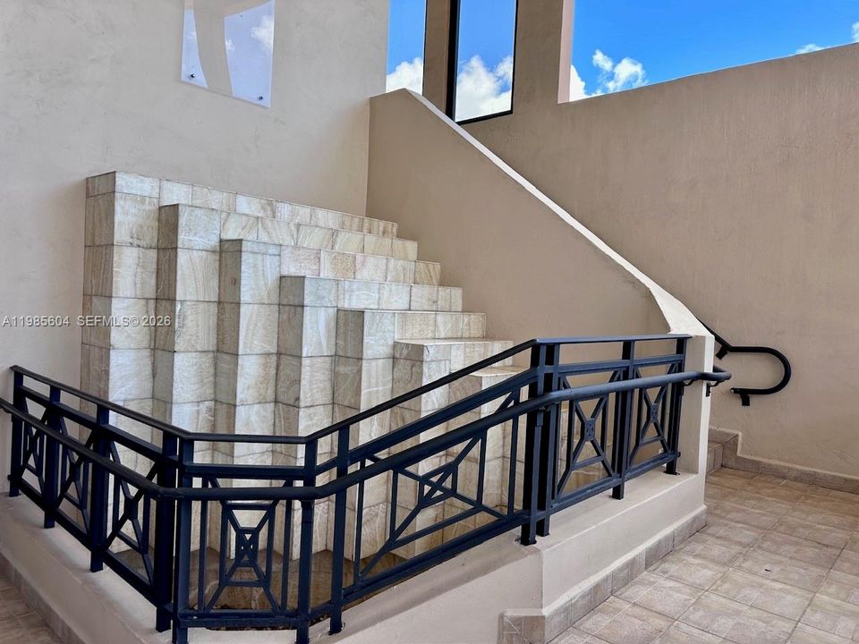 В аренду: $1,295 (0 спален, 0 ванн, 0 Квадратных фут)