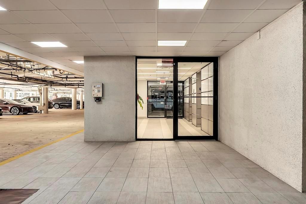 4800 N federal Hwy - - 022