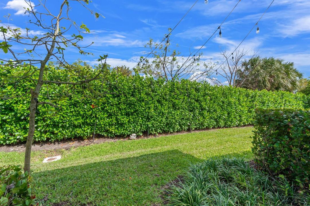 17-web-or-mls-2906 Olivia Ave, Oakland P