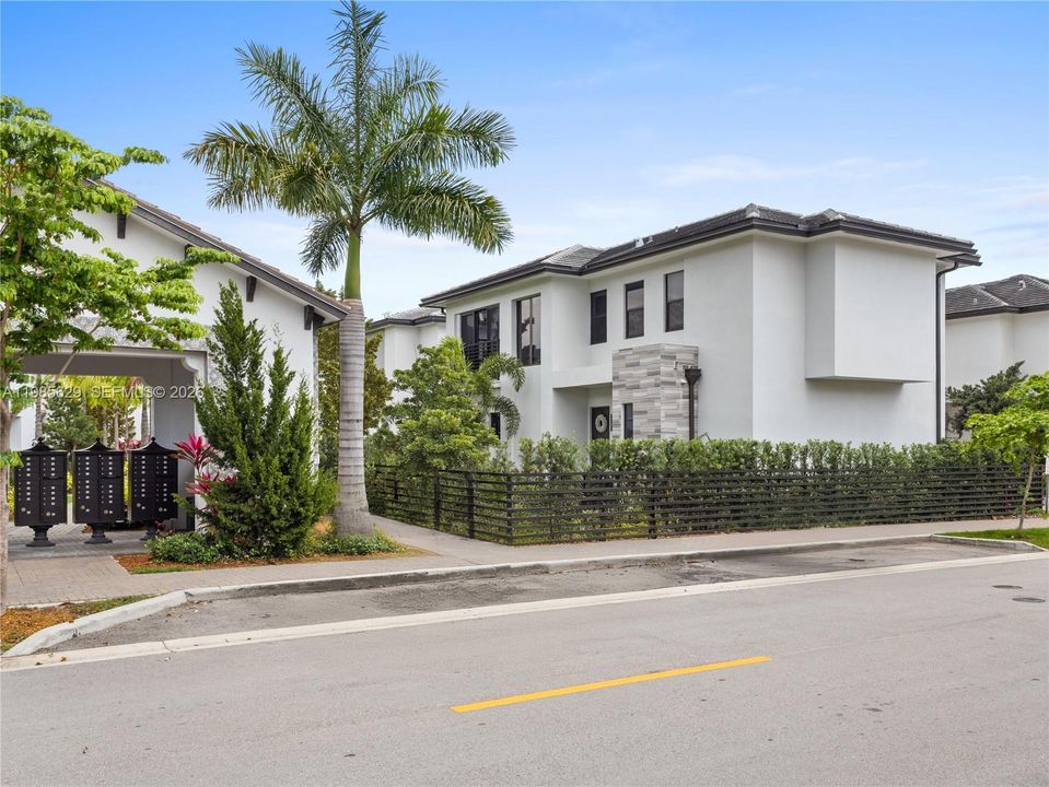 Active With Contract: $1,200,000 (4 beds, 3 baths, 2148 Square Feet)