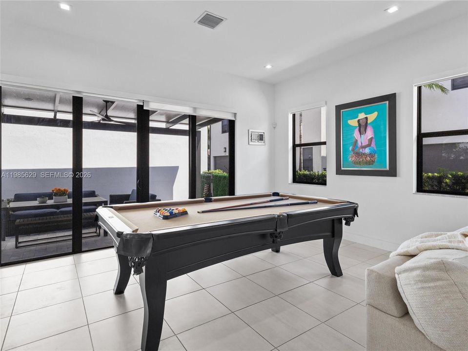 Active With Contract: $1,200,000 (4 beds, 3 baths, 2148 Square Feet)