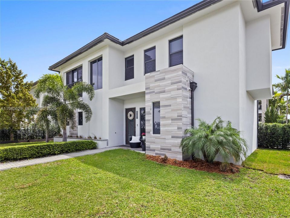 Active With Contract: $1,200,000 (4 beds, 3 baths, 2148 Square Feet)