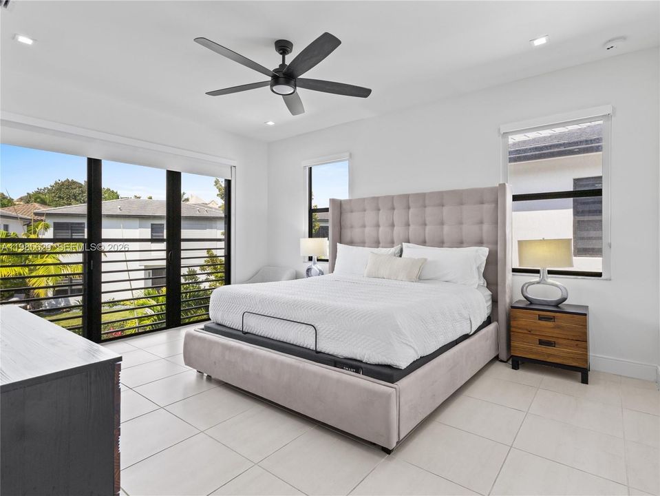 Active With Contract: $1,200,000 (4 beds, 3 baths, 2148 Square Feet)