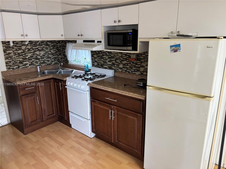 Недавно арендовано: $1,150 (1 спален, 1 ванн, 1025 Квадратных фут)