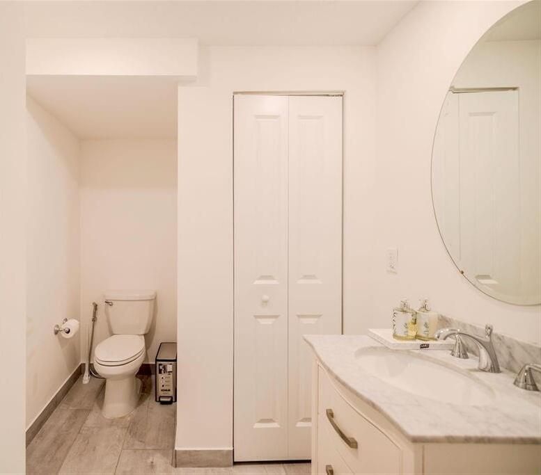 Powder room