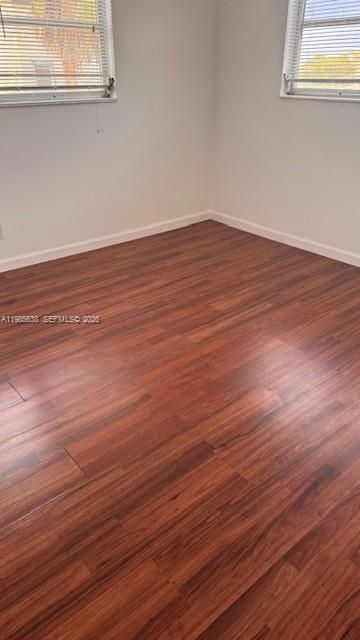 出租: $1,575 (2 贝兹, 2 浴室, 960 平方英尺)