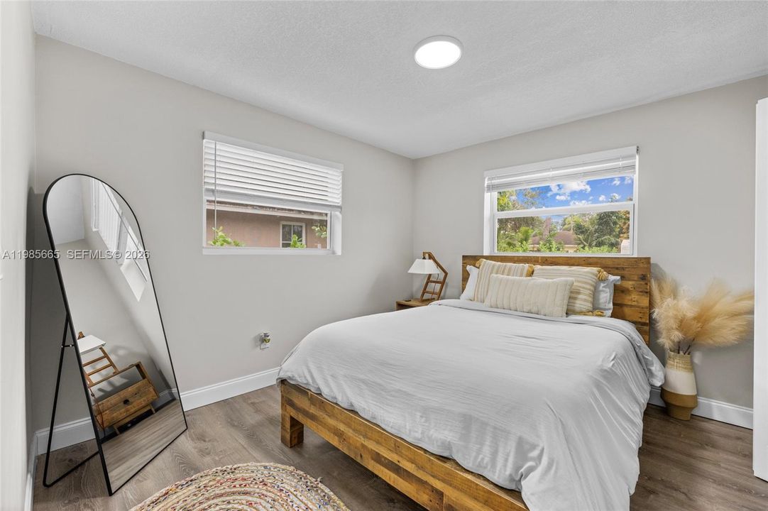 For Rent: $3,550 (3 beds, 2 baths, 1064 Square Feet)