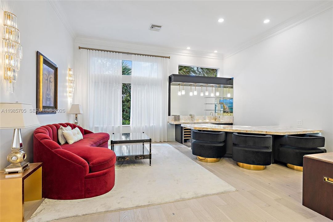 На продажу: $4,000,000 (4 спален, 4 ванн, 4549 Квадратных фут)