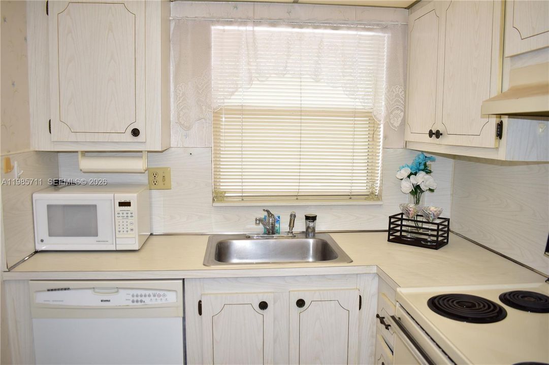 En Venta: $94,000 (2 camas, 2 baños, 850 Pies cuadrados)