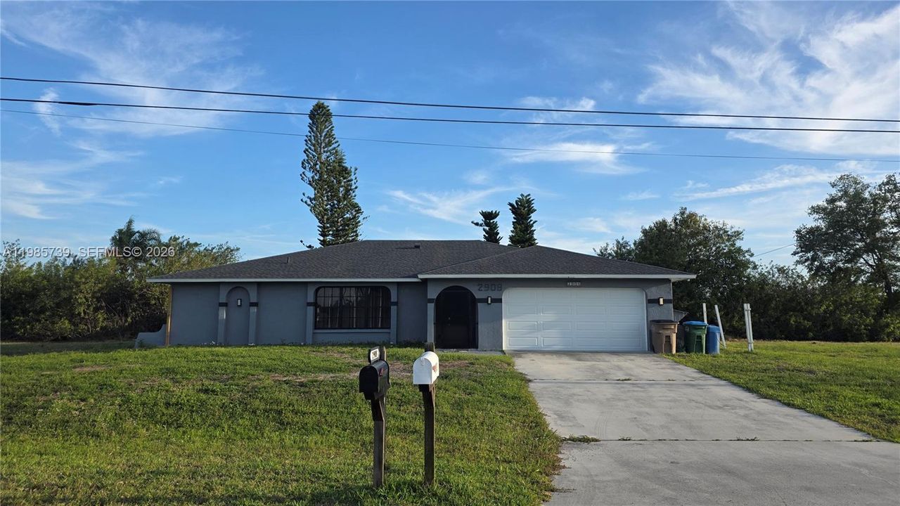 En Venta: $392,000 (3 camas, 2 baños, 1913 Pies cuadrados)