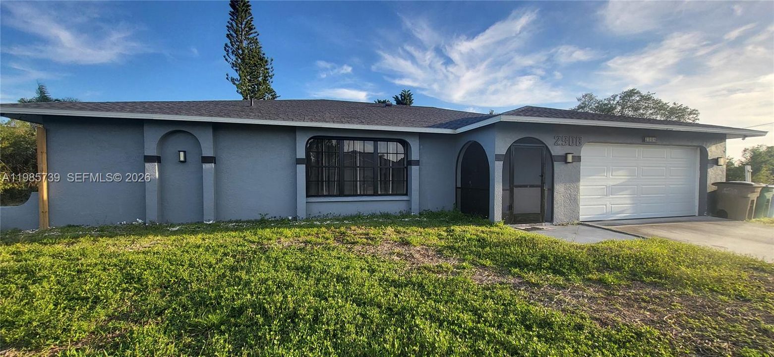 En Venta: $392,000 (3 camas, 2 baños, 1913 Pies cuadrados)