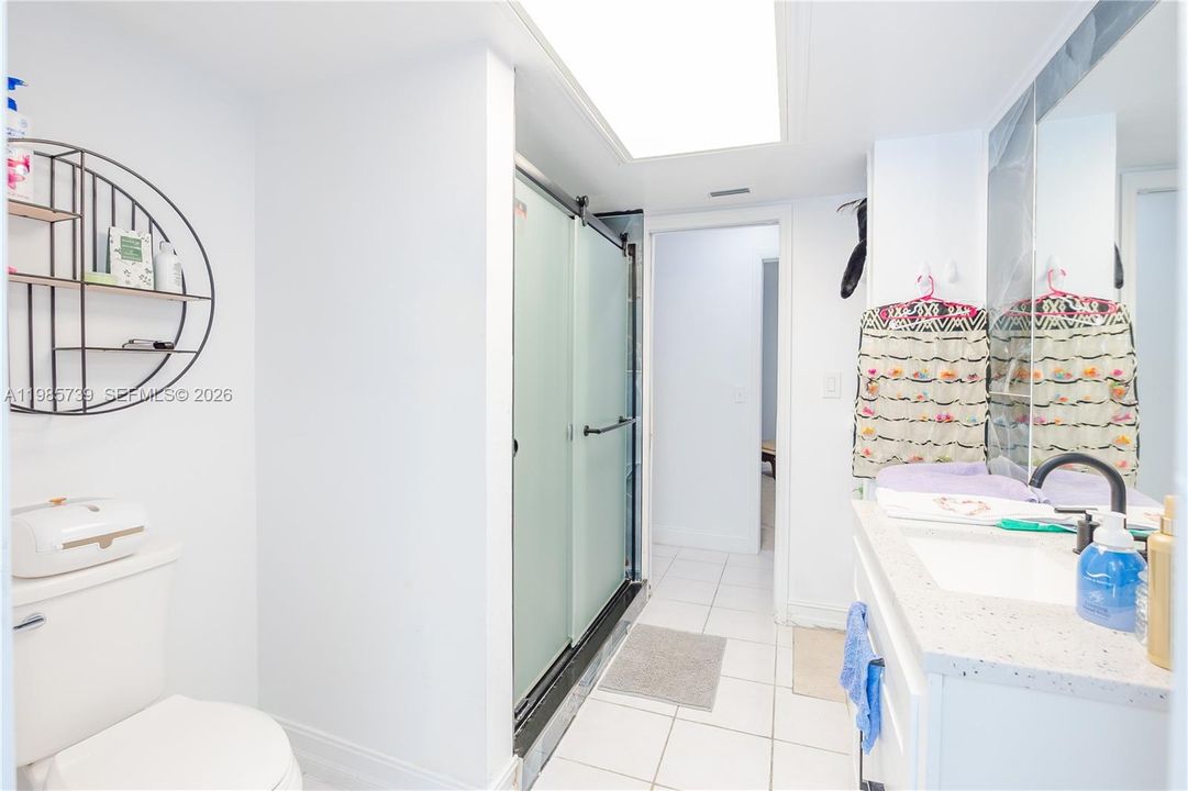 En Venta: $392,000 (3 camas, 2 baños, 1913 Pies cuadrados)