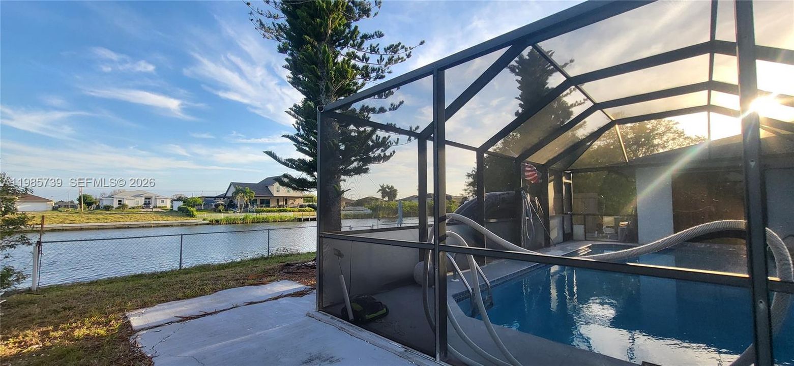 En Venta: $392,000 (3 camas, 2 baños, 1913 Pies cuadrados)