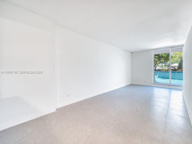 For Sale: $849,500 (1 beds, 1 baths, 600 Square Feet)