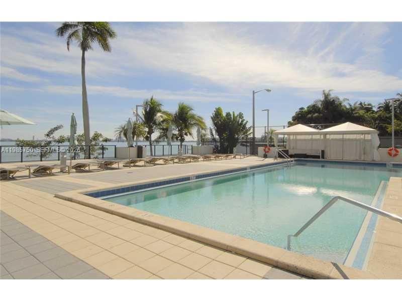 Swimming Pool/Hot Tub/Sauna