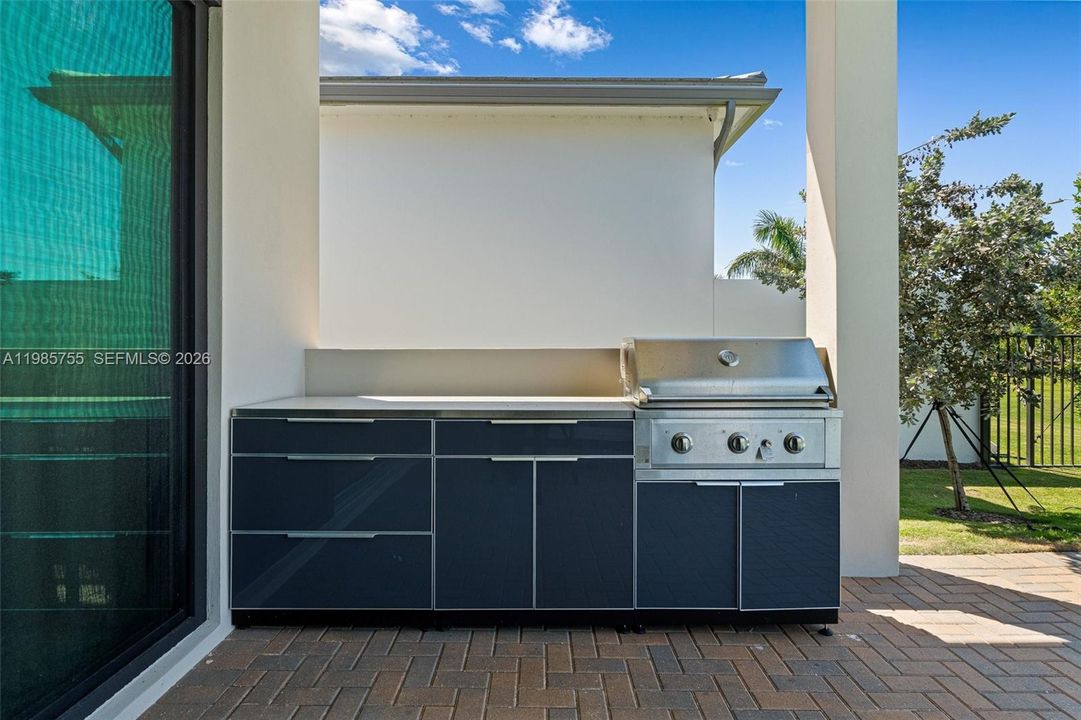 На продажу: $1,899,999 (3 спален, 3 ванн, 2573 Квадратных фут)
