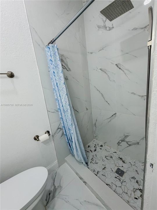 En Renta: $1,600 (1 camas, 1 baños, 2666 Pies cuadrados)