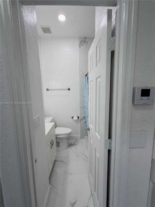 En Renta: $1,600 (1 camas, 1 baños, 2666 Pies cuadrados)