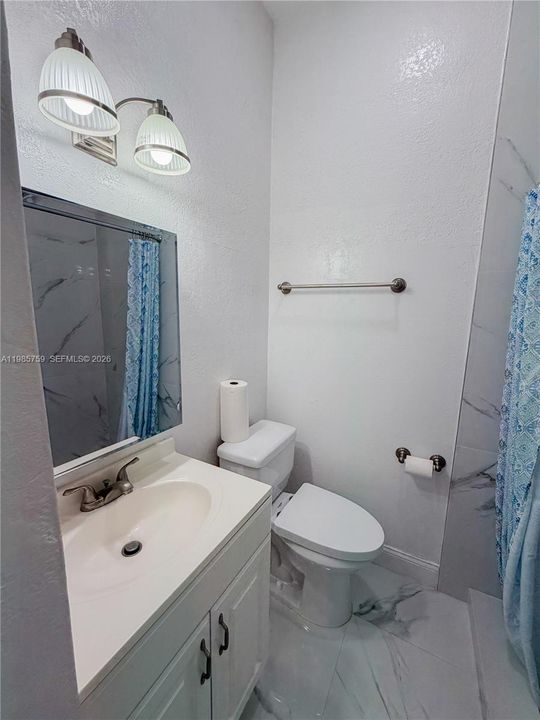 En Renta: $1,600 (1 camas, 1 baños, 2666 Pies cuadrados)