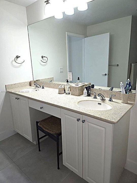 For Sale: $679,900 (2 beds, 2 baths, 1670 Square Feet)