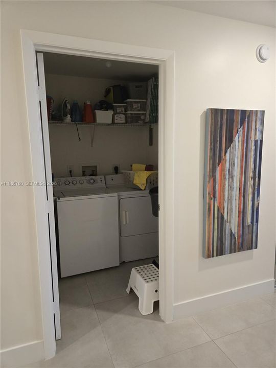 For Sale: $679,900 (2 beds, 2 baths, 1670 Square Feet)
