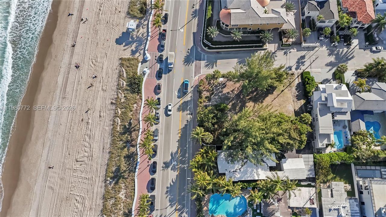 待售: $3,500,000 (0.17 acres)