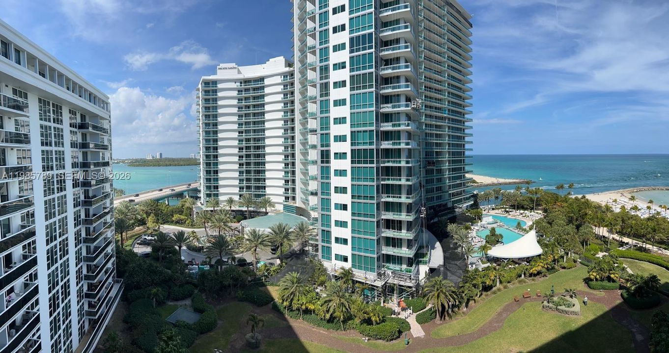 Active With Contract: $470,000 (0 beds, 1 baths, 481 Square Feet)