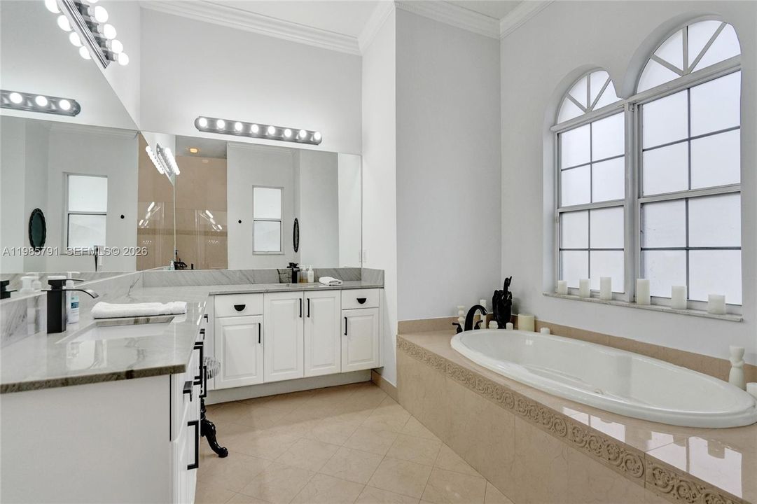 Recently Sold: $1,350,000 (5 beds, 4 baths, 3752 Square Feet)