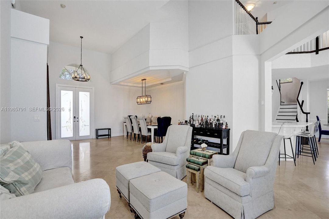 Recently Sold: $1,350,000 (5 beds, 4 baths, 3752 Square Feet)