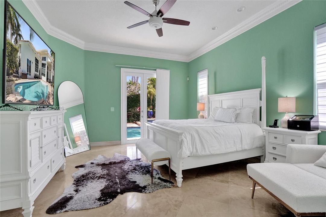 Recently Sold: $1,350,000 (5 beds, 4 baths, 3752 Square Feet)
