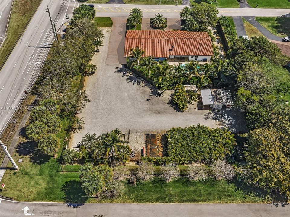 For Sale: $2,475,000 (4 beds, 3 baths, 3052 Square Feet)