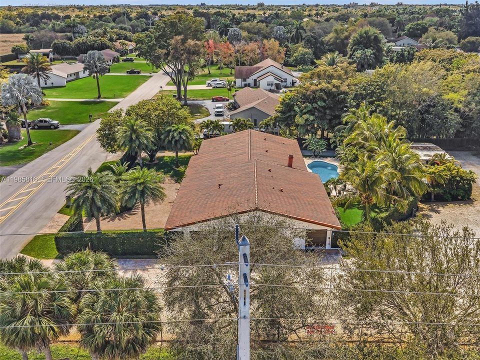 For Sale: $2,475,000 (4 beds, 3 baths, 3052 Square Feet)