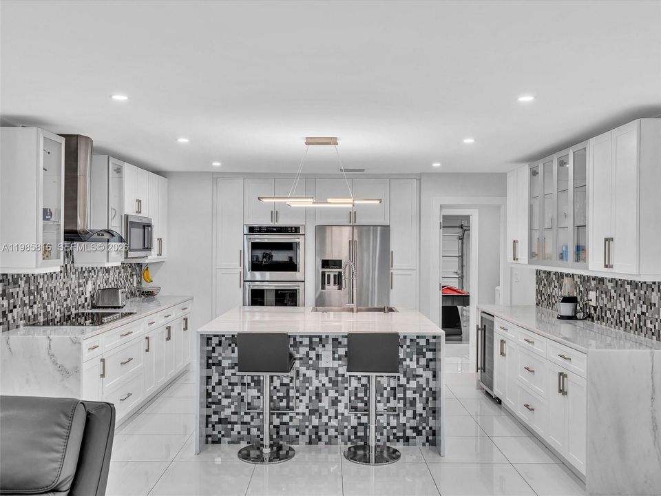 For Sale: $2,475,000 (4 beds, 3 baths, 3052 Square Feet)
