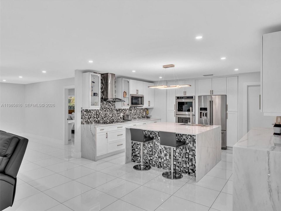 For Sale: $2,475,000 (4 beds, 3 baths, 3052 Square Feet)