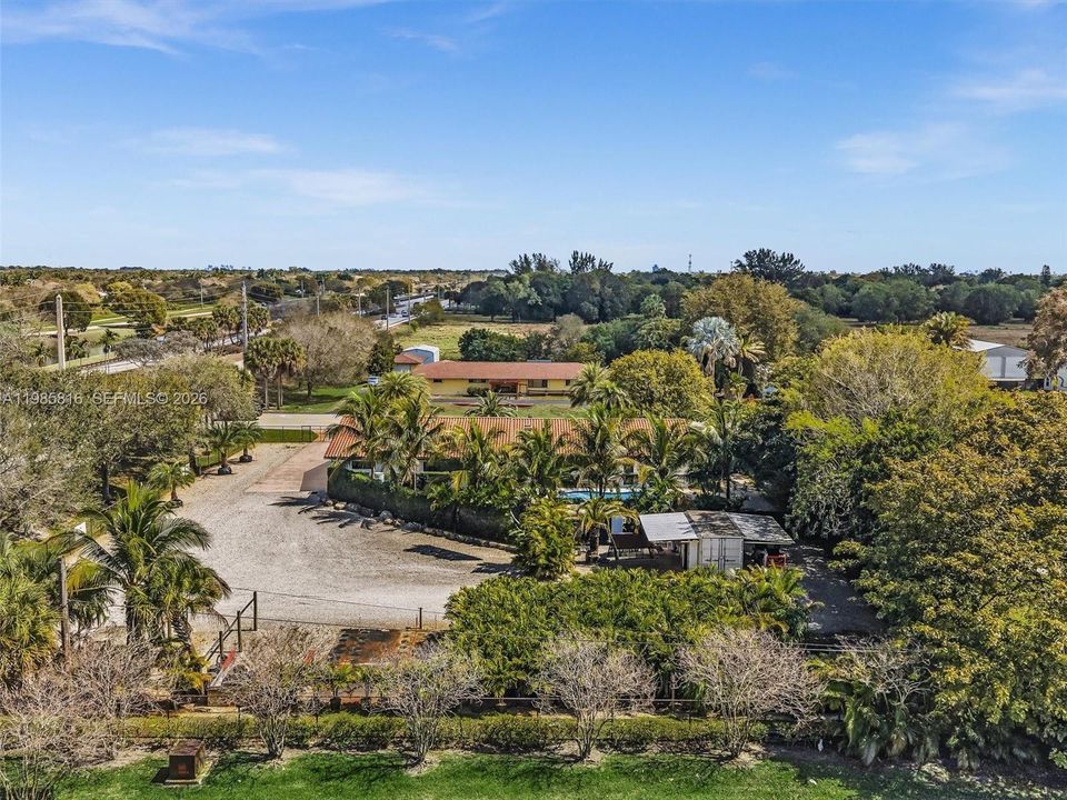 For Sale: $2,475,000 (4 beds, 3 baths, 3052 Square Feet)