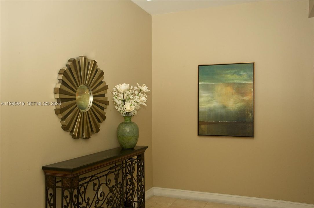 Active With Contract: $450,000 (1 beds, 1 baths, 779 Square Feet)