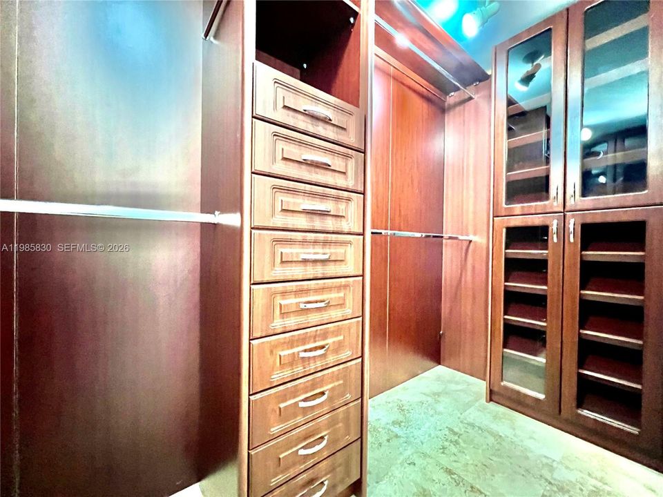 На продажу: $989,000 (3 спален, 2 ванн, 2265 Квадратных фут)