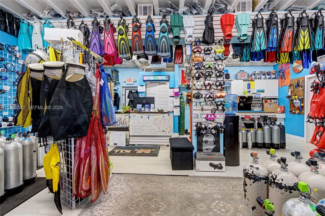 На продажу: $1,950,000 (0 спален, 0 ванн, 0 Квадратных фут)