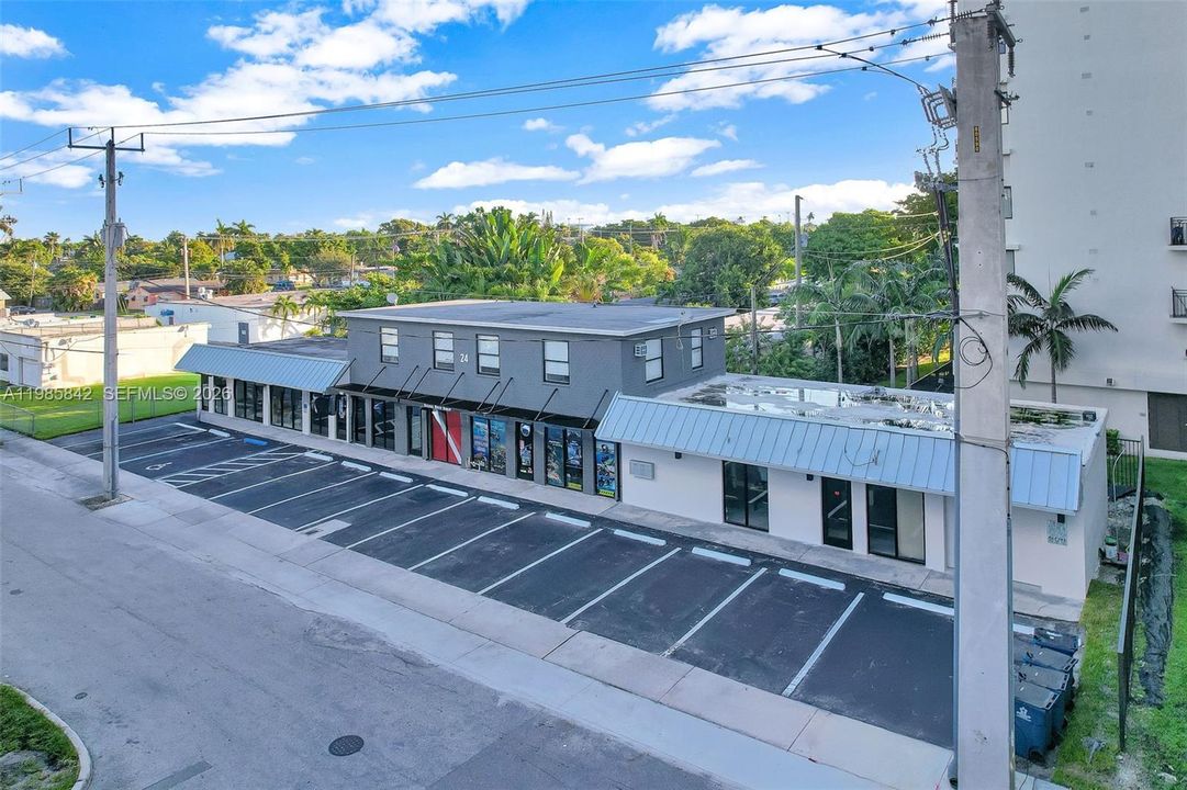 На продажу: $1,950,000 (0 спален, 0 ванн, 0 Квадратных фут)