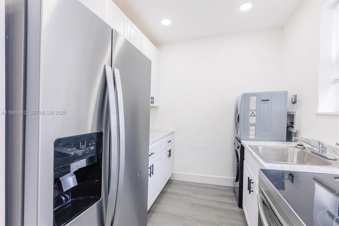 На продажу: $1,950,000 (0 спален, 0 ванн, 0 Квадратных фут)