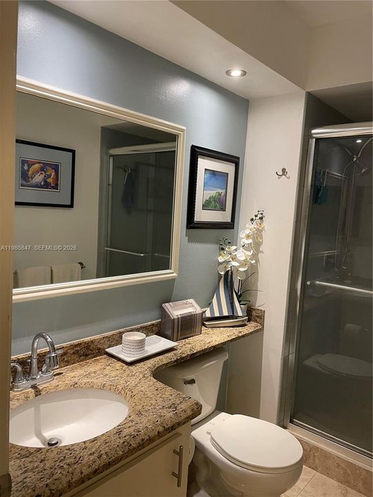 For Sale: $209,000 (2 beds, 2 baths, 1023 Square Feet)