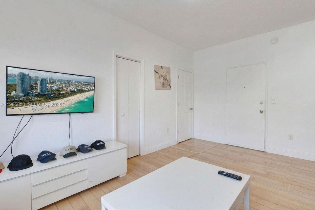 En Venta: $220,000 (1 camas, 1 baños, 407 Pies cuadrados)