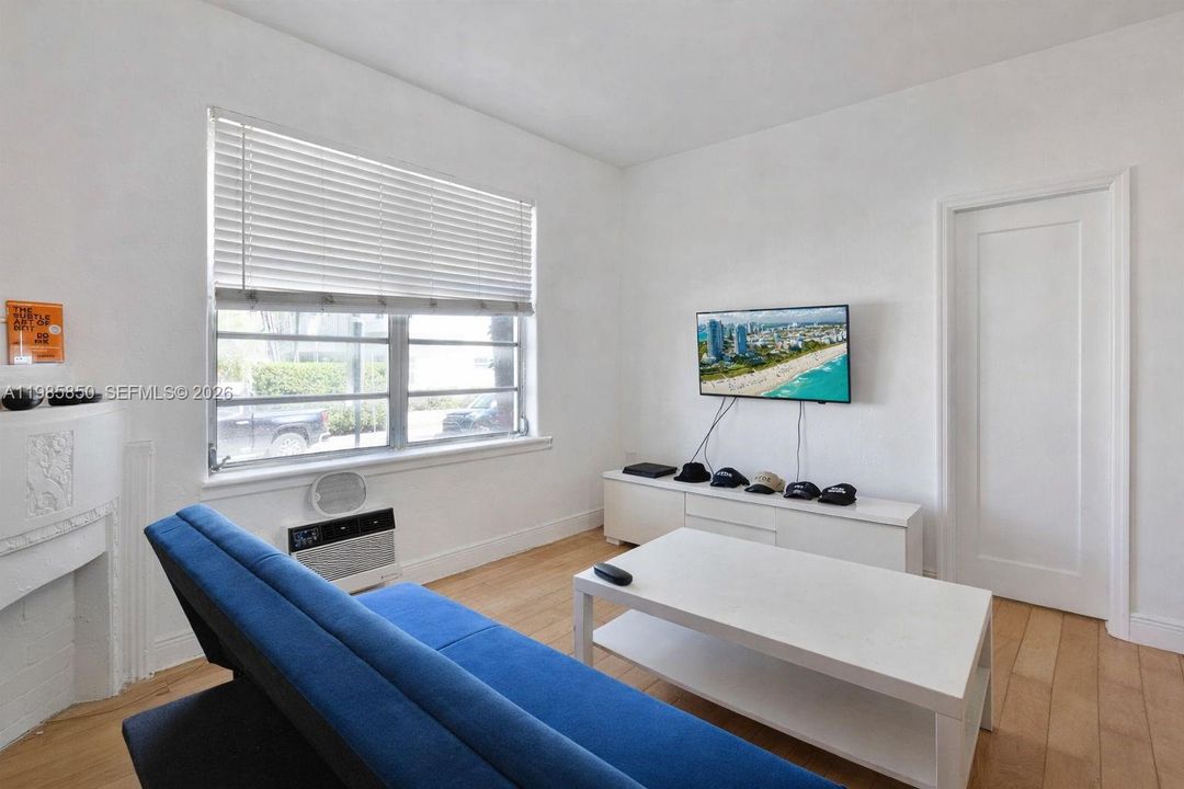 En Venta: $220,000 (1 camas, 1 baños, 407 Pies cuadrados)