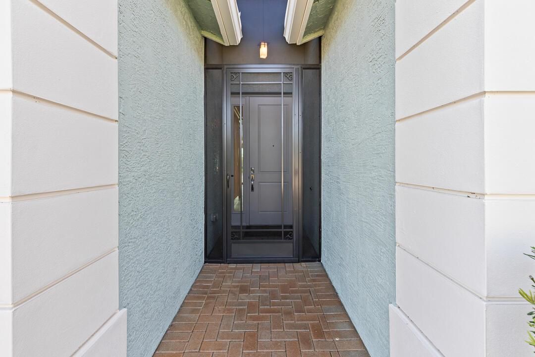 Screened front entry