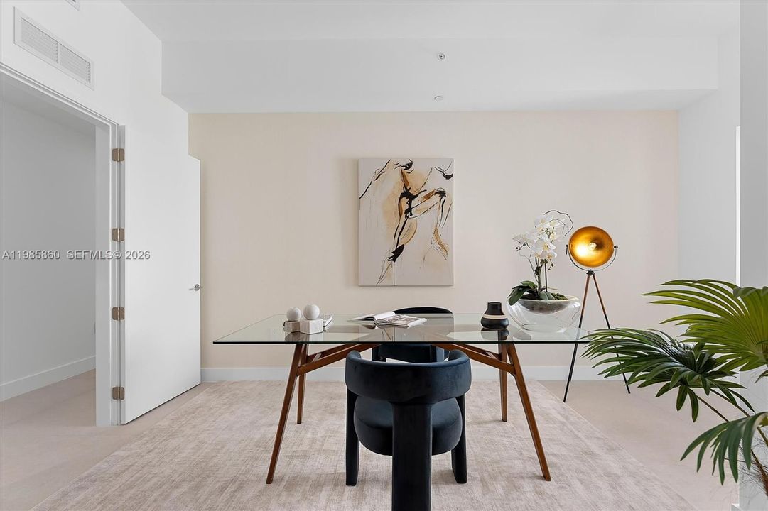 Activo con contrato: $24,950 (4 camas, 5 baños, 3000 Pies cuadrados)