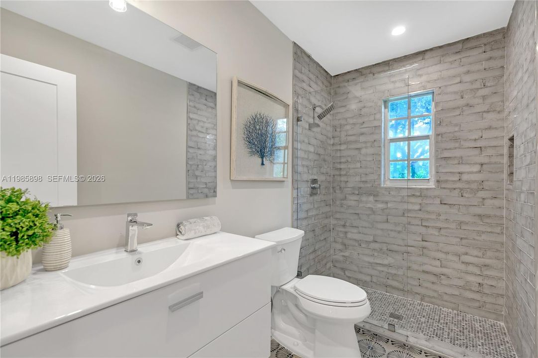 Primary ensuite bath