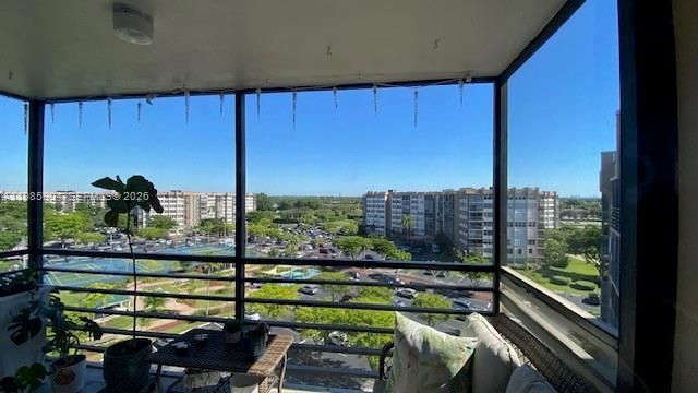 Недавно арендовано: $2,150 (2 спален, 2 ванн, 1100 Квадратных фут)