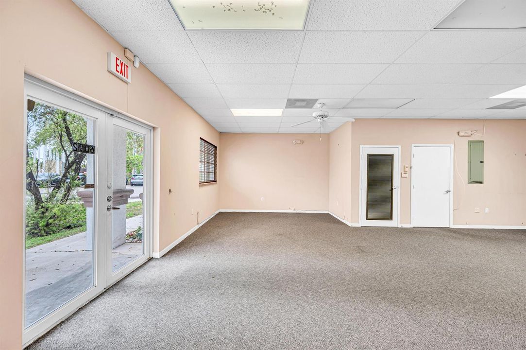 6090 BOULEVARD OF CHAMPIONS-12