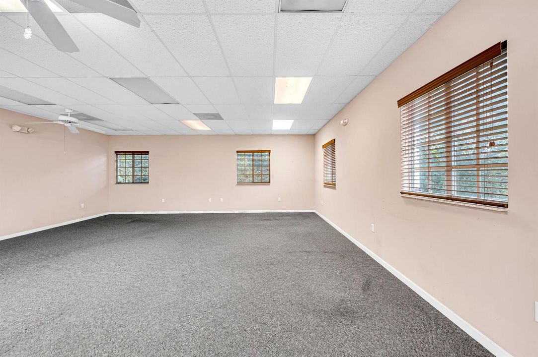 6090 BOULEVARD OF CHAMPIONS-16